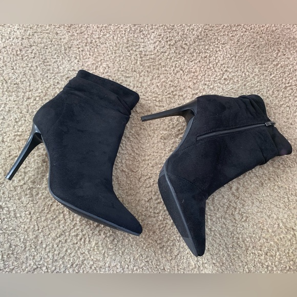 Chinese Laundry Suede Ankle Boot - Picture 3 of 5